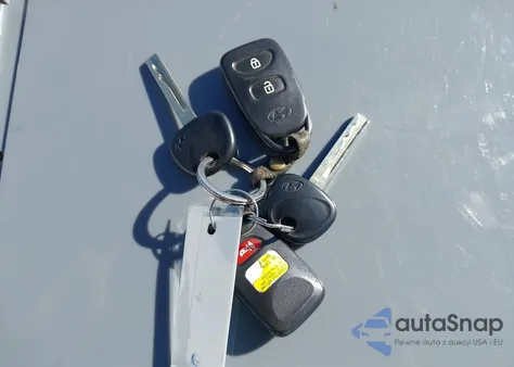 2013 Hyundai Accent Gs z USA, uszkodzony, nr VIN KMHCT5AE0DU063430